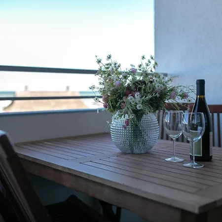 公寓 Strandhotel Traummeerblick